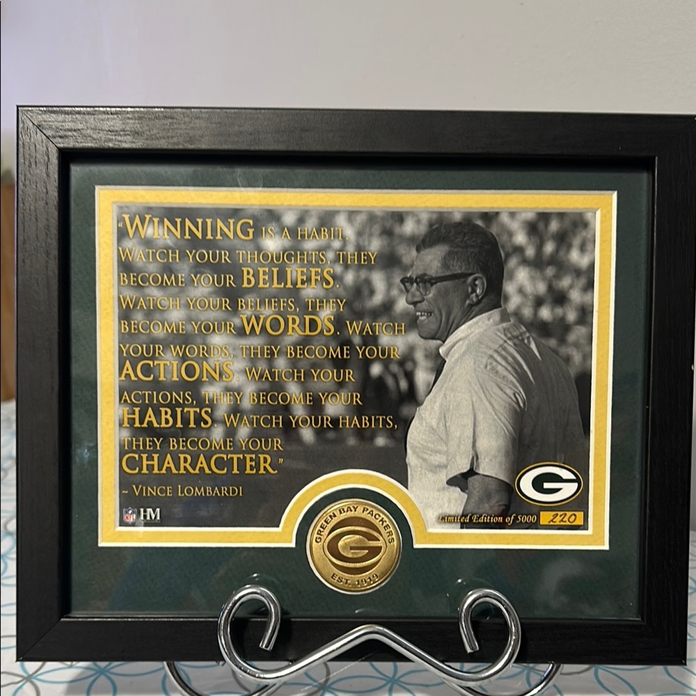 The highland mint Vince Lombardi Green Bay packers bronze coin